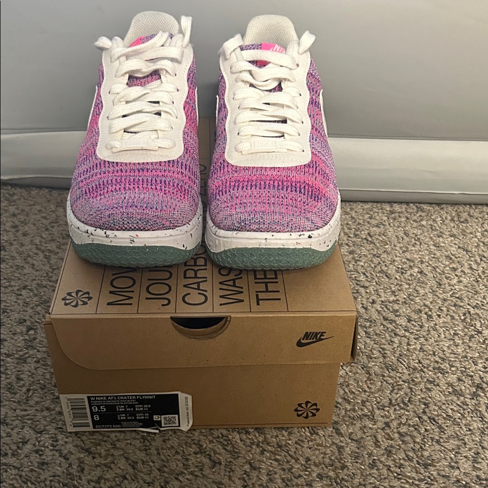 Nike Women Plaid Knit Sneakers